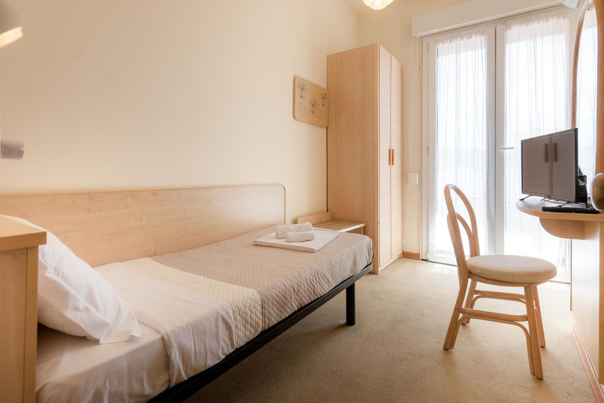 צ'סנטיקו Hotel & Residence Parador מראה חיצוני תמונה